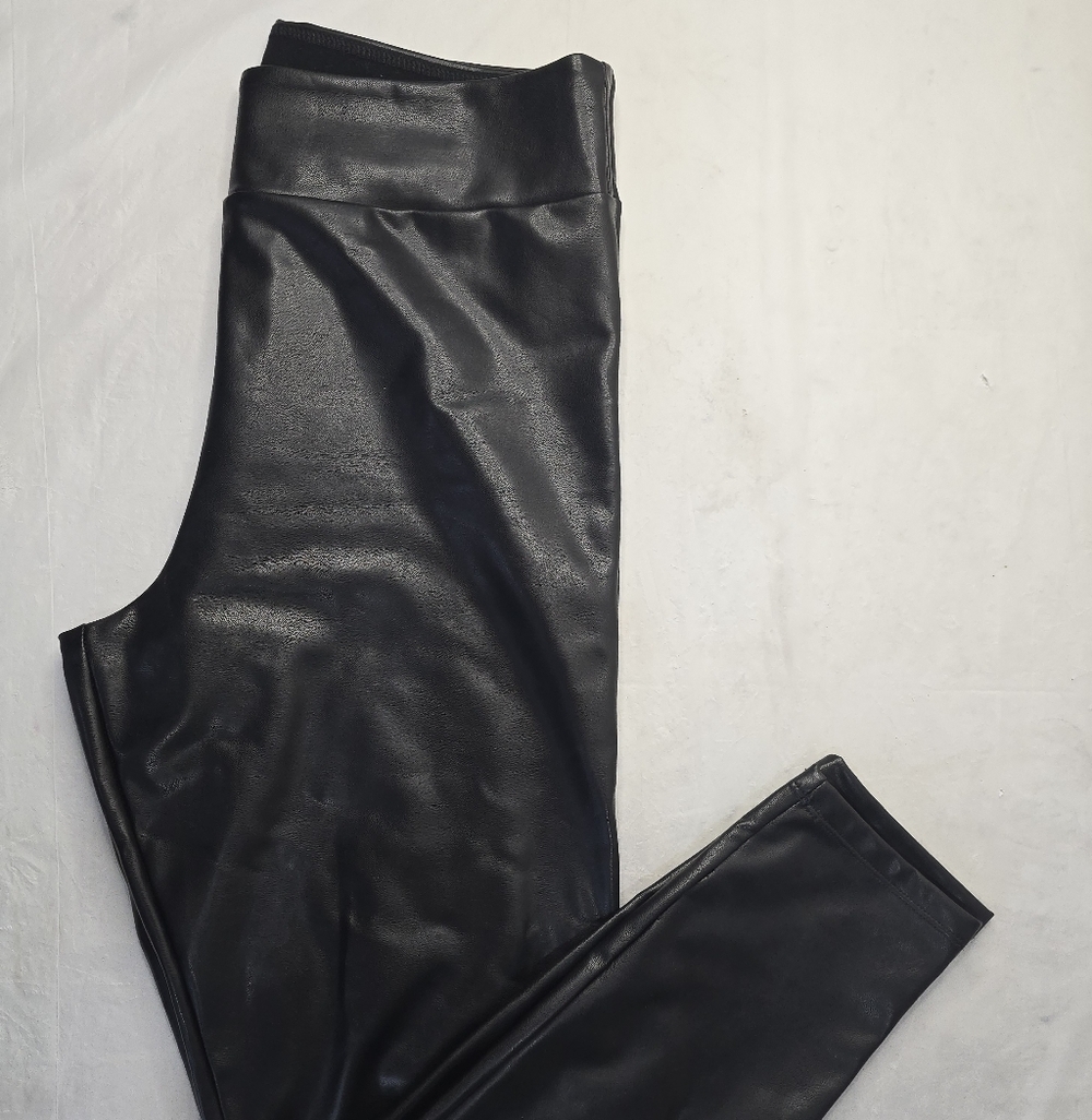 Abercrombie & Fitch Faux Leather Pants Black High Rise Ankle Pull On Moto L